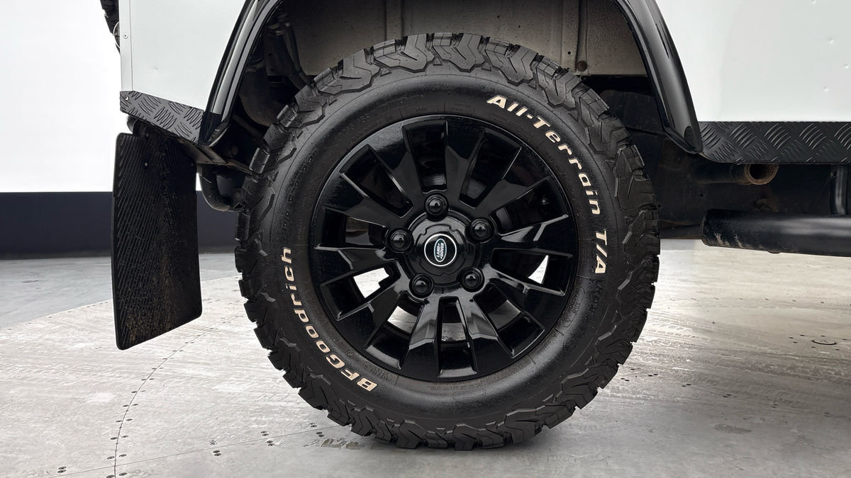 Used Land Rover Defender 2016 for sale - 78018063: Photo 10