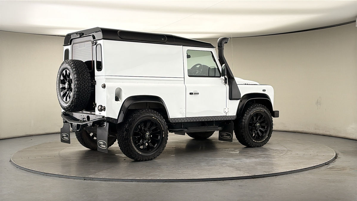 Used Land Rover Defender 2016 for sale - 78018063: Photo 39