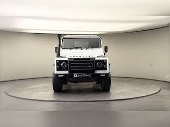 Used Land Rover Defender 2016 for sale - 78018063: Photo