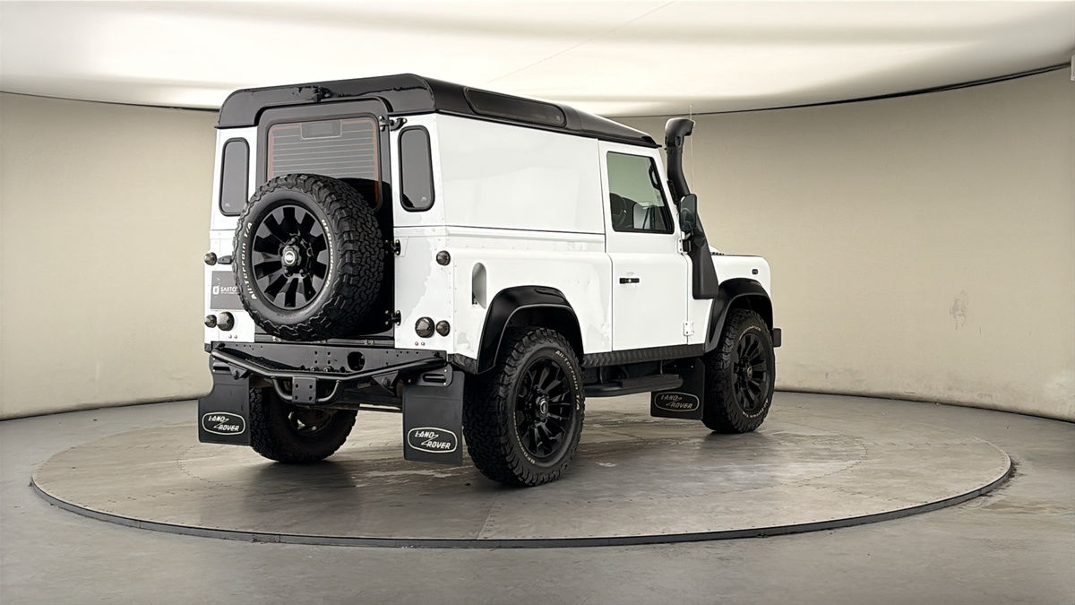 Used Land Rover Defender 2016 for sale - 78018063: Photo 40