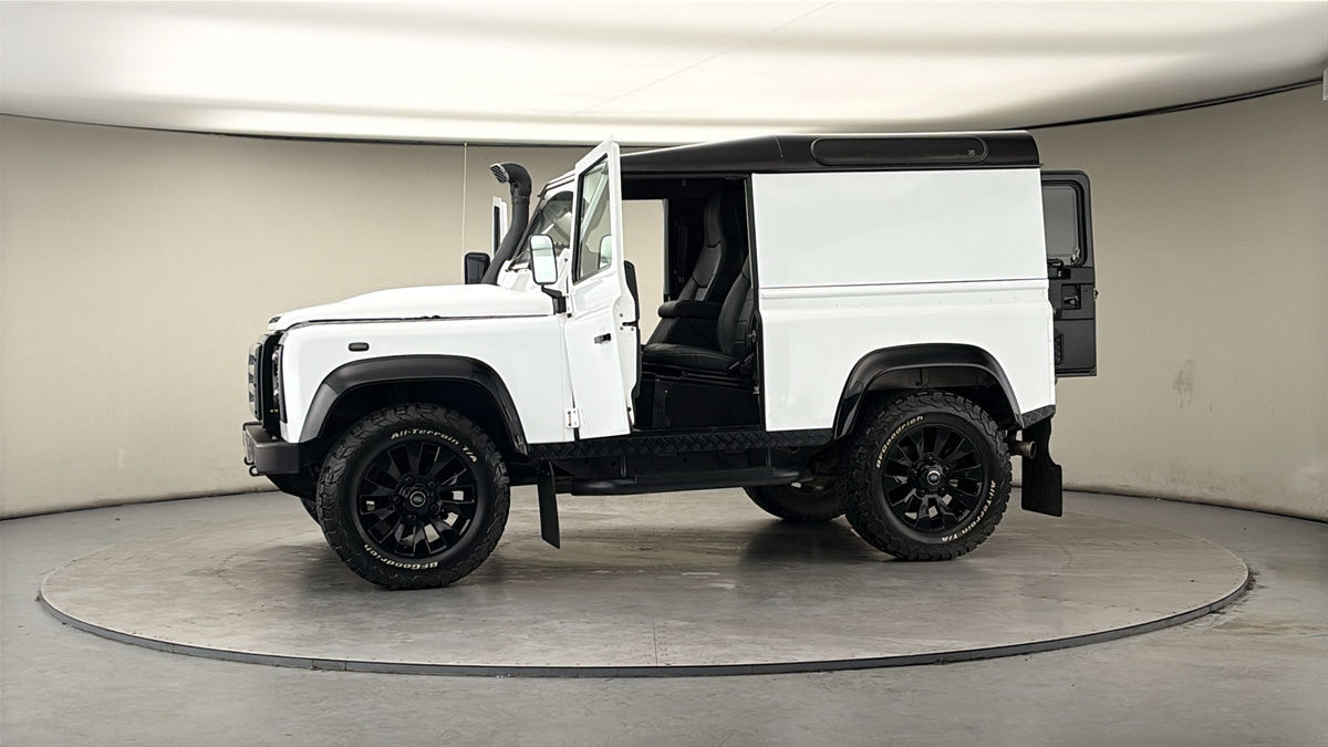 Used Land Rover Defender 2016 for sale - 78018063: Photo 48