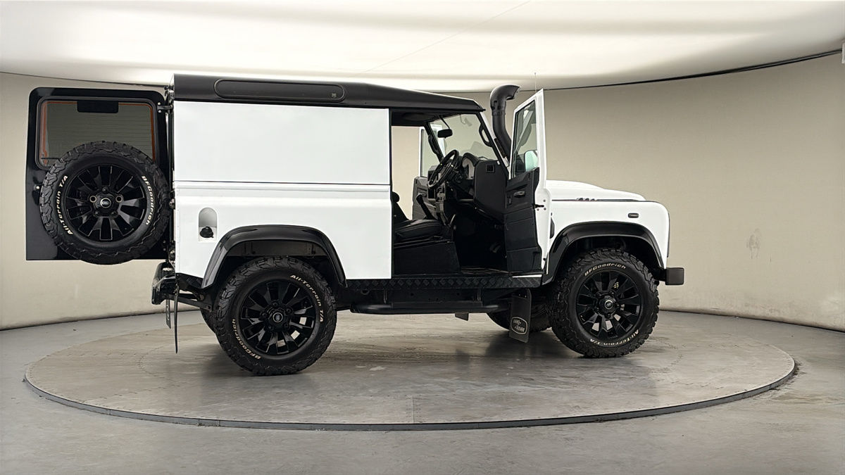 Used Land Rover Defender 2016 for sale - 78018063: Photo 57