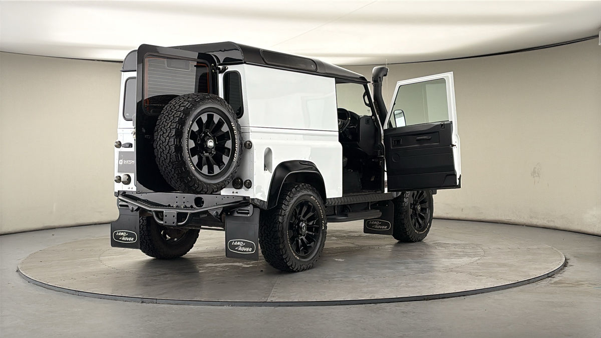 Used Land Rover Defender 2016 for sale - 78018063: Photo 59