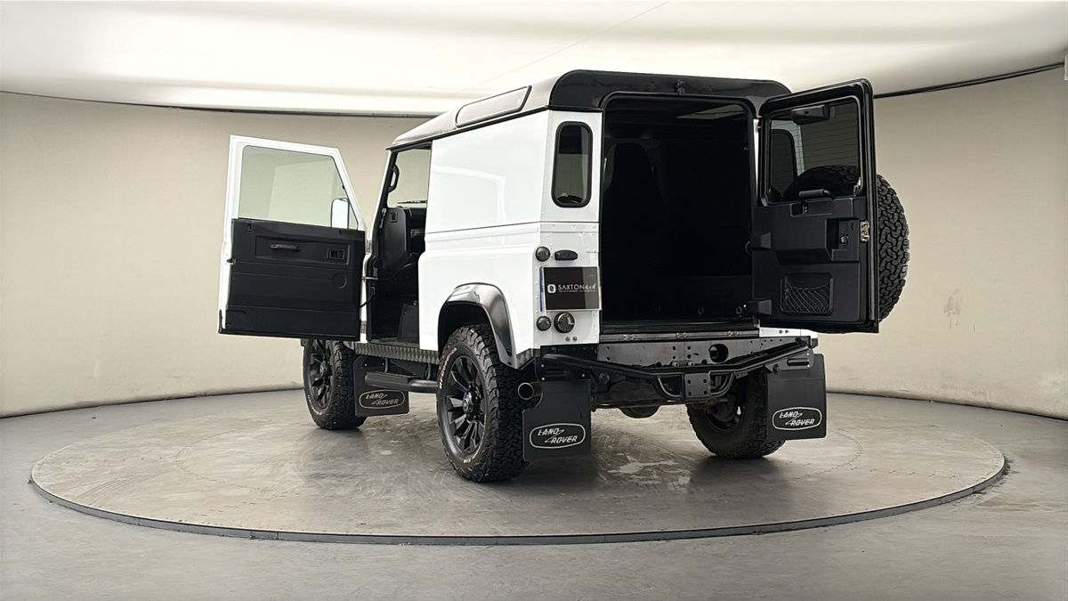 Used Land Rover Defender 2016 for sale - 78018063: Photo 62