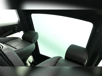 Used Land Rover Range Rover Evoque 2022 for sale - 75528758: Photo
