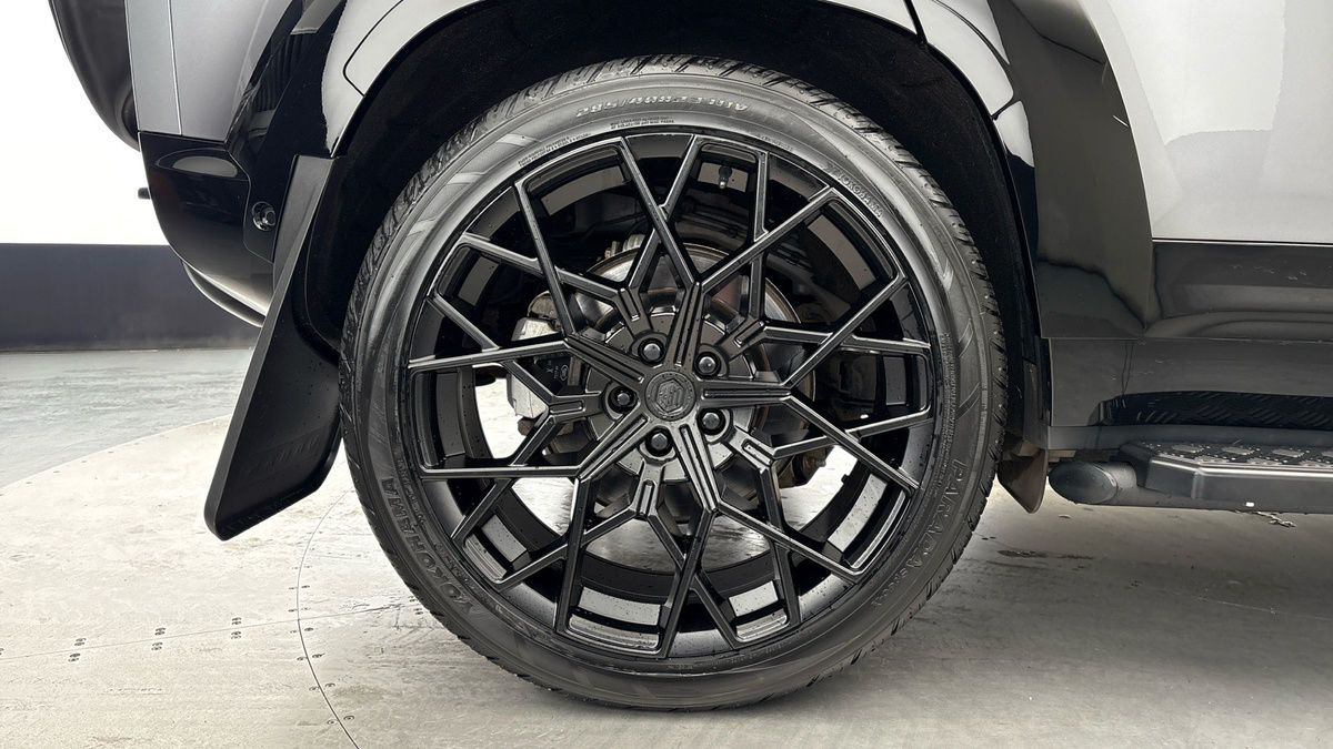 Used Land Rover Defender 110 2023 for sale - 76821431: Photo 10