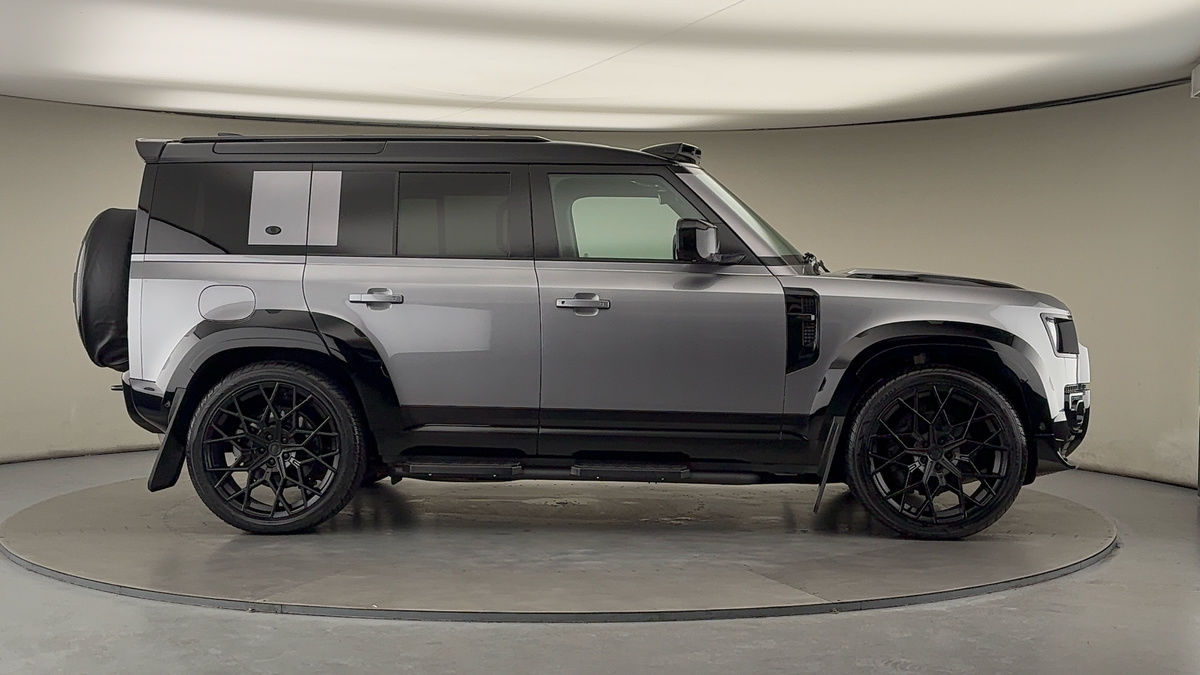 Used Land Rover Defender 110 2023 for sale - 76821431: Photo 16