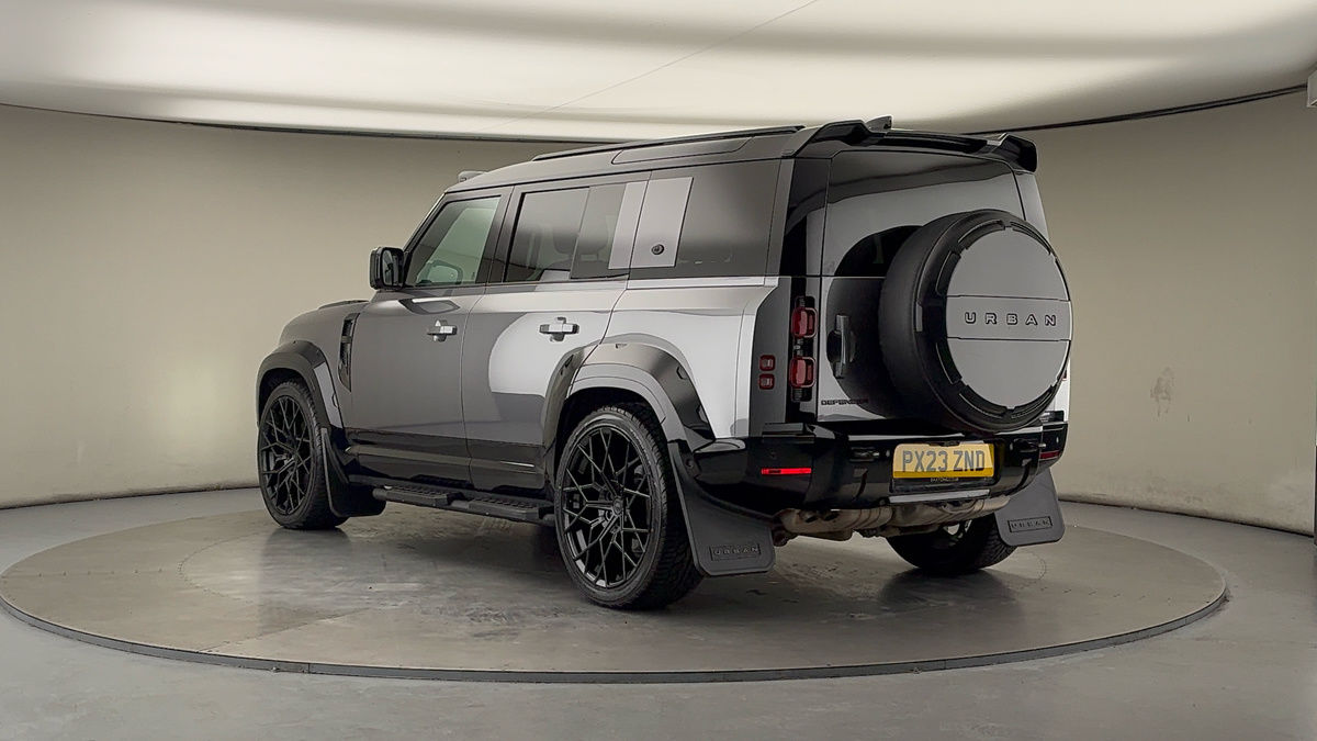 Used Land Rover Defender 110 2023 for sale - 76821431: Photo 2