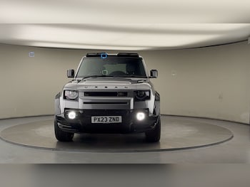 Used Land Rover Defender 110 2023 for sale - 76821431: Photo