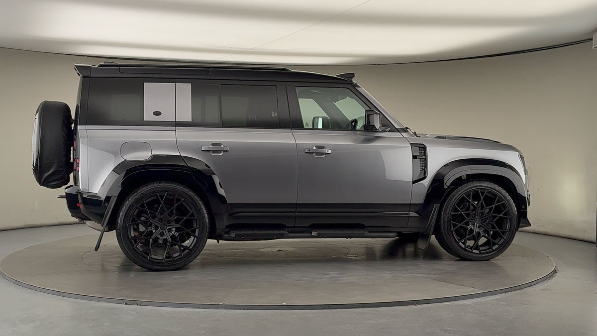 Used Land Rover Defender 110 2023 for sale - 76821431: Photo 40