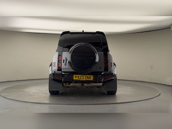 Used Land Rover Defender 110 2023 for sale - 76821431: Photo