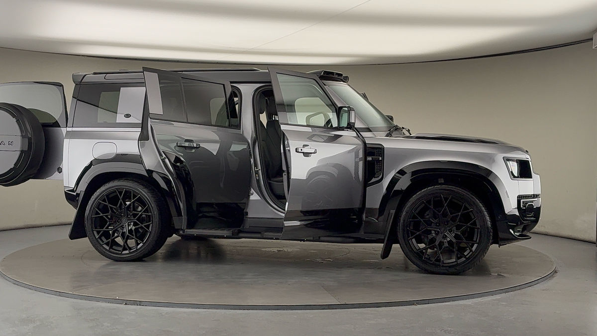 Used Land Rover Defender 110 2023 for sale - 76821431: Photo 58