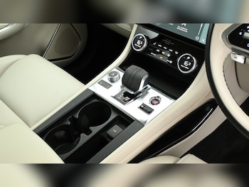 Used Jaguar F-Pace 2021 for sale - 75099759: Photo