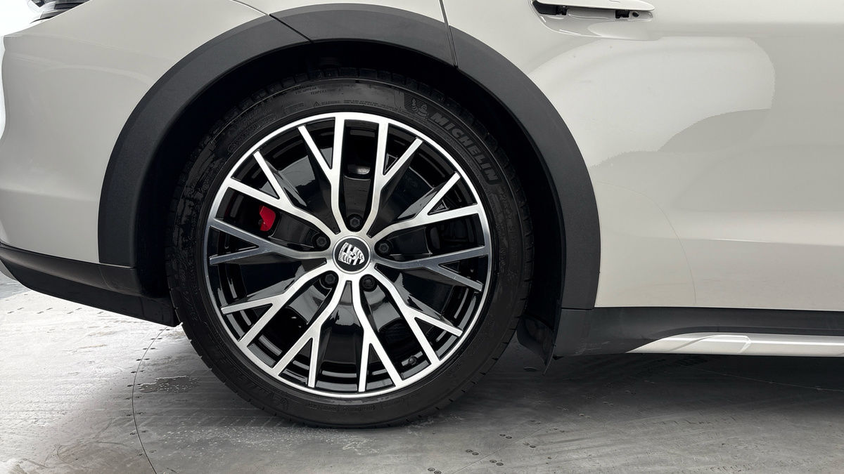 Used Porsche Taycan 2022 for sale - 76751644: Photo 10