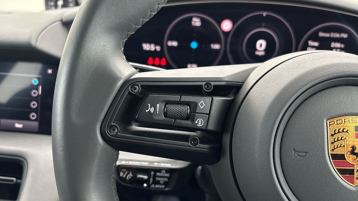 Used Porsche Taycan 2022 for sale - 76751644: Photo 13