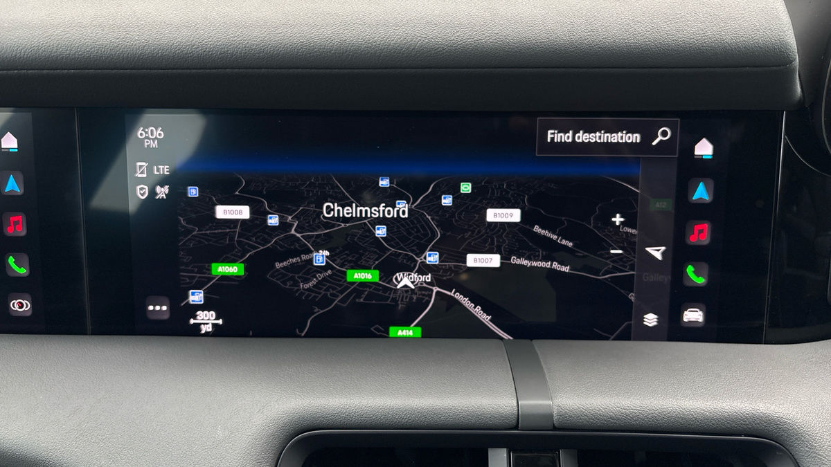 Used Porsche Taycan 2022 for sale - 76751644: Photo 17