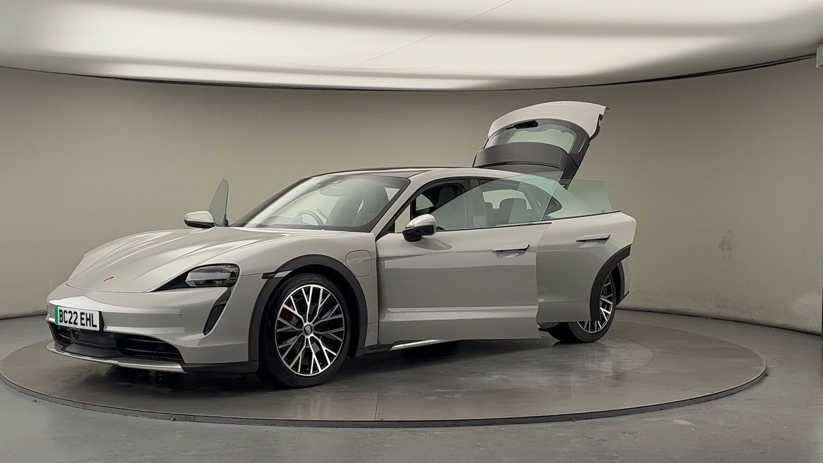 Used Porsche Taycan 2022 for sale - 76751644: Photo 22