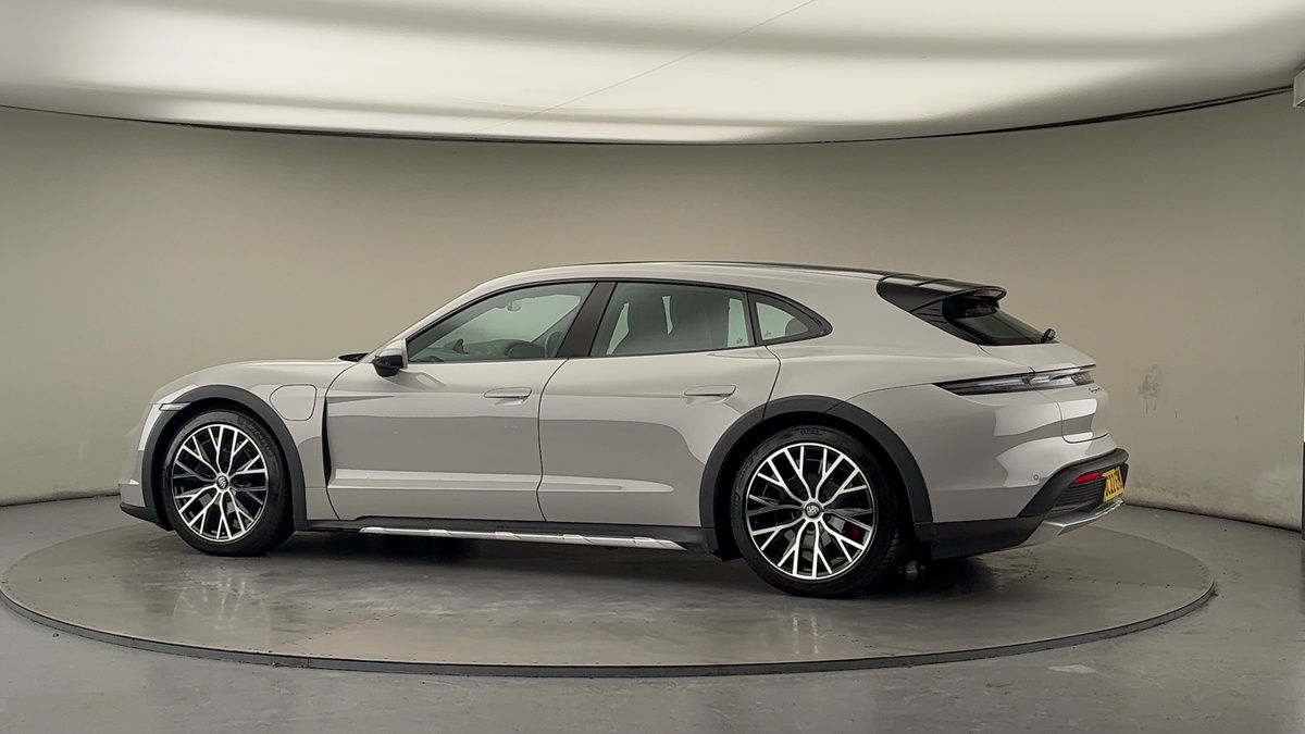 Used Porsche Taycan 2022 for sale - 76751644: Photo 28