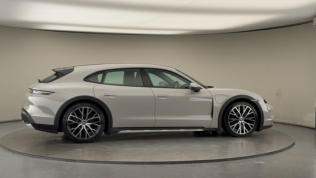 Used Porsche Taycan 2022 for sale - 76751644: Photo 39