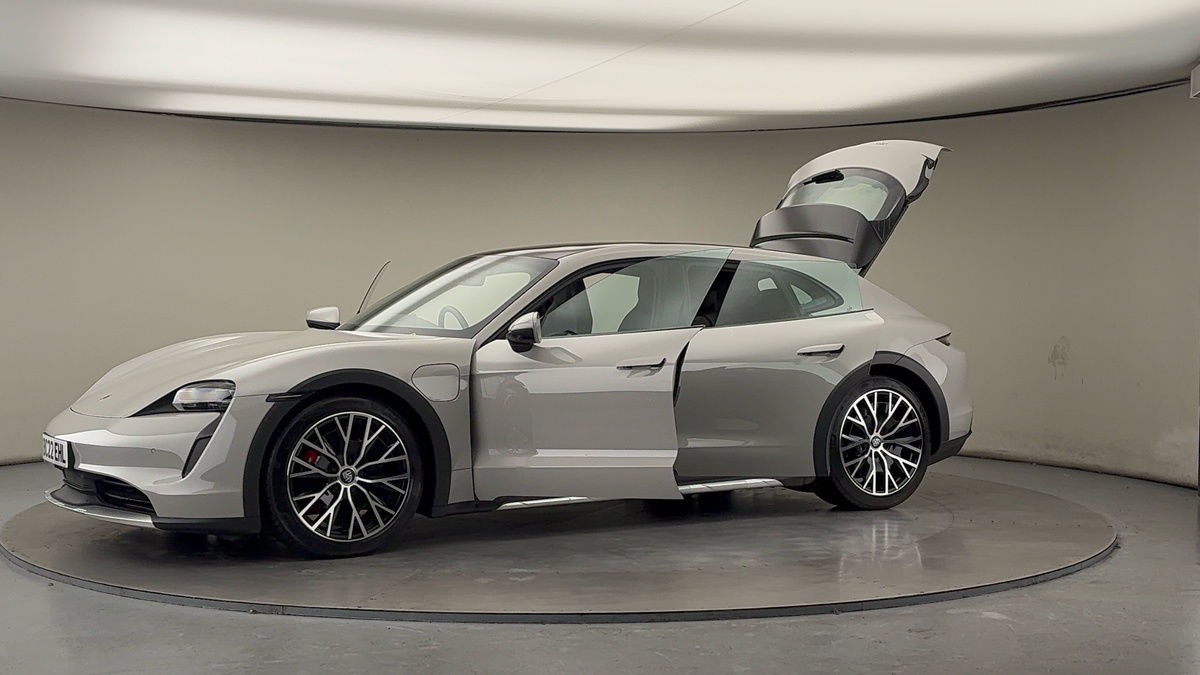 Used Porsche Taycan 2022 for sale - 76751644: Photo 50