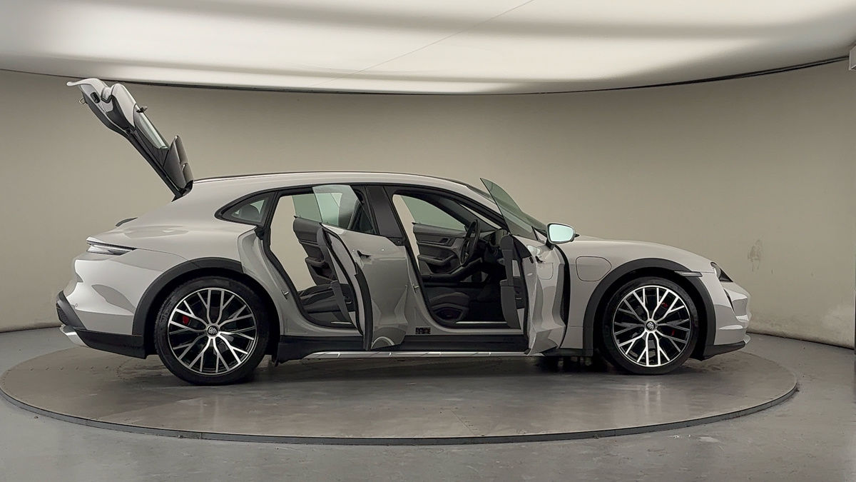 Used Porsche Taycan 2022 for sale - 76751644: Photo 58