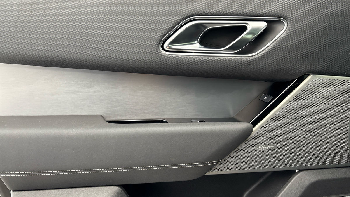 Used Land Rover Range Rover Velar 2023 for sale - 76863665: Photo 19