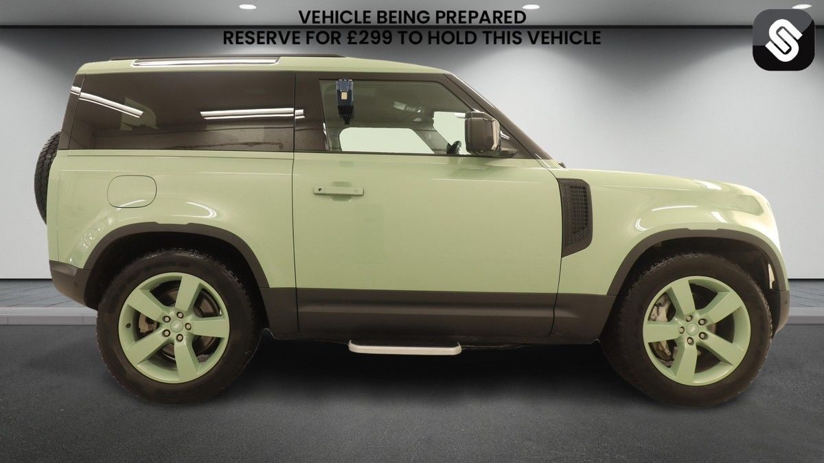 Used Land Rover Defender 2022 for sale - 78004125: Photo 5