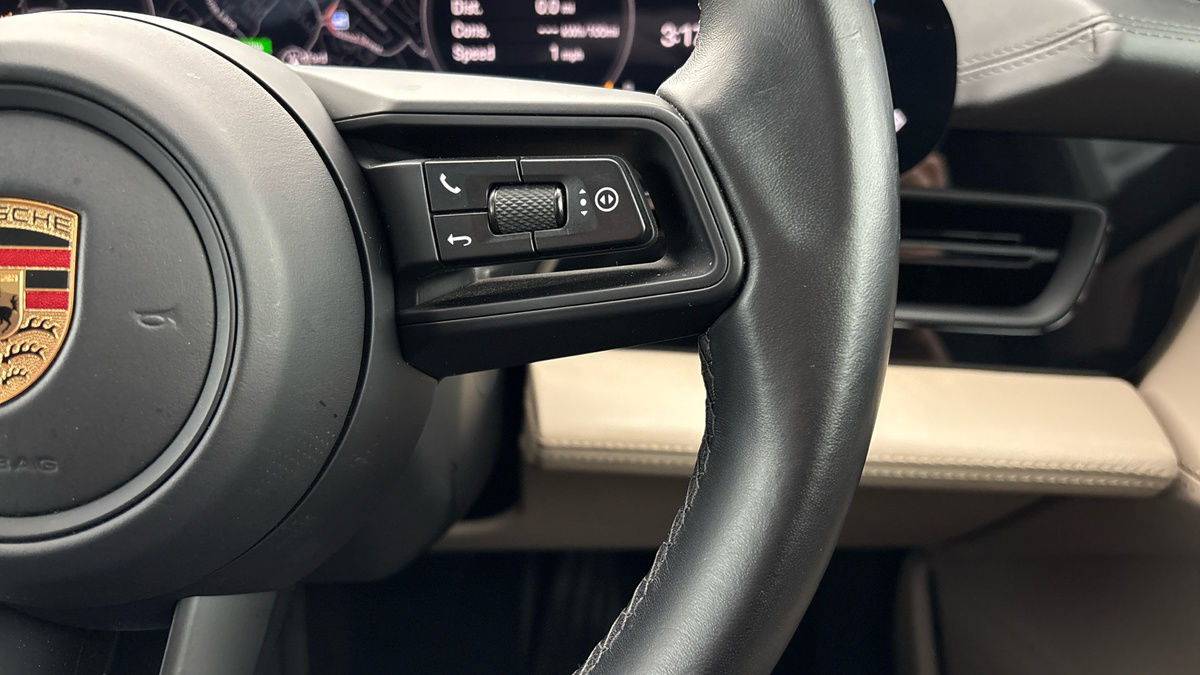 Used Porsche Taycan 2023 for sale - 78168213: Photo 14