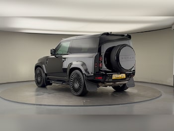 Used Land Rover Defender 90 2023 for sale - 75924517: Photo