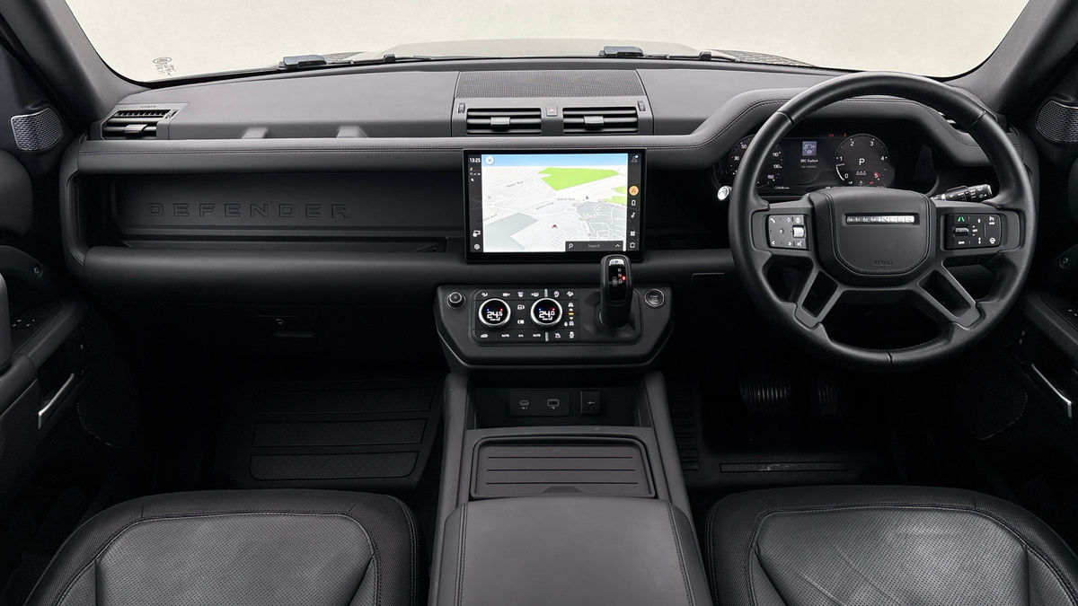 Used Land Rover Defender 110 2024 for sale - 77880808: Photo 12