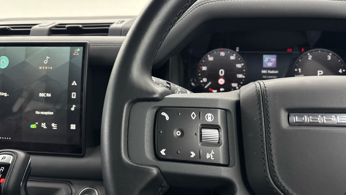 Used Land Rover Defender 110 2024 for sale - 77880808: Photo 13