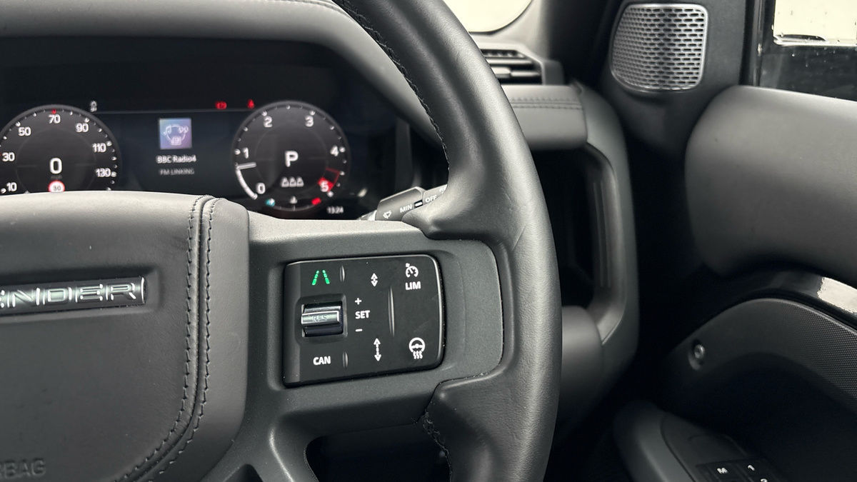 Used Land Rover Defender 110 2024 for sale - 77880808: Photo 14