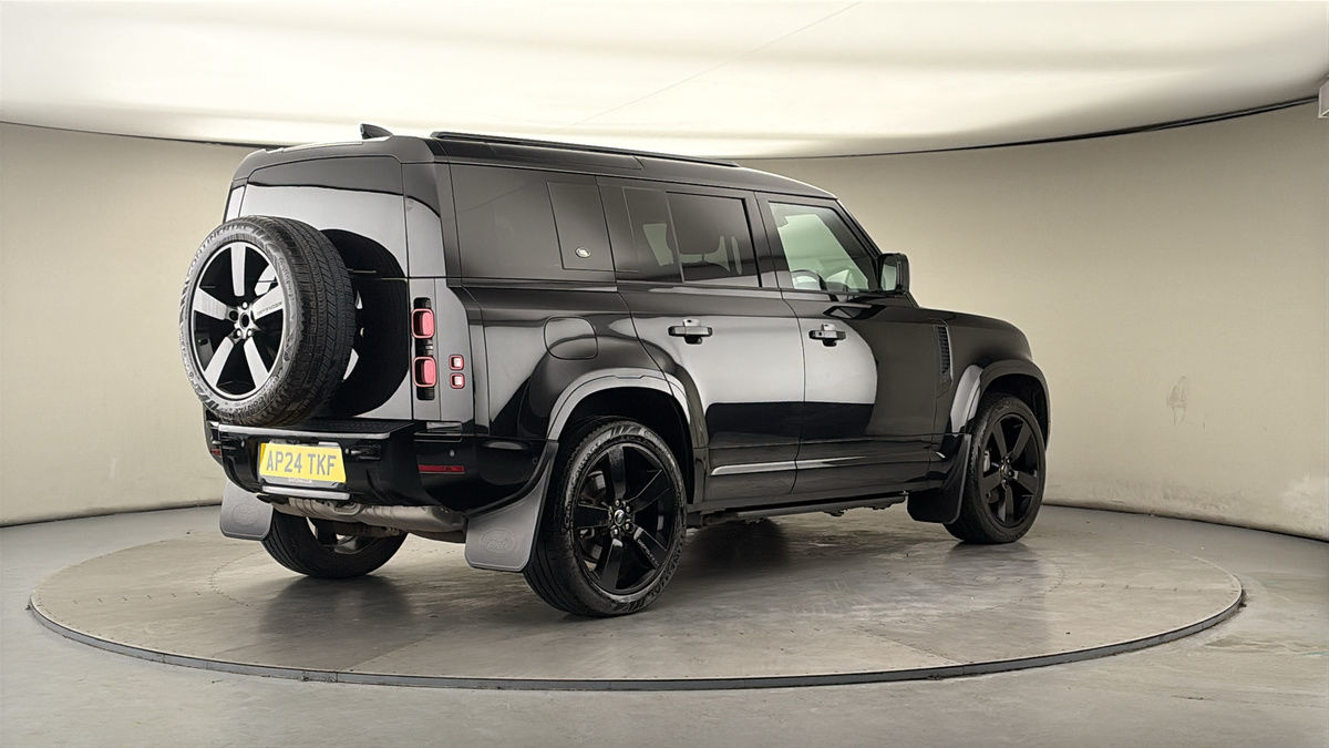 Used Land Rover Defender 110 2024 for sale - 77880808: Photo 21