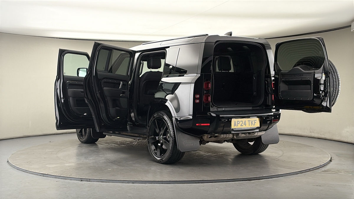 Used Land Rover Defender 110 2024 for sale - 77880808: Photo 23