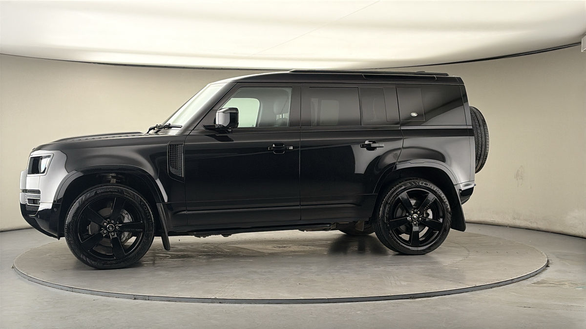 Used Land Rover Defender 110 2024 for sale - 77880808: Photo 28