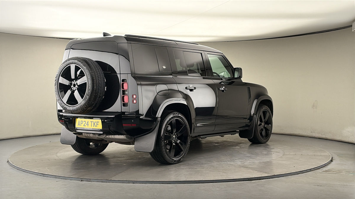 Used Land Rover Defender 110 2024 for sale - 77880808: Photo 39