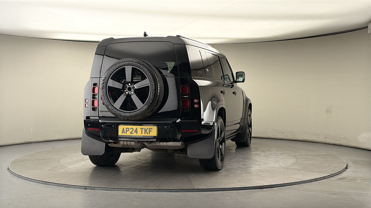 Used Land Rover Defender 110 2024 for sale - 77880808: Photo 40