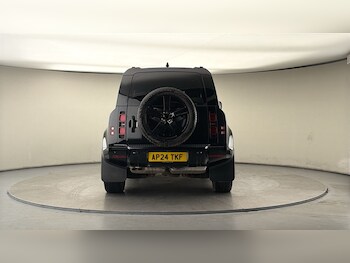 Used Land Rover Defender 110 2024 for sale - 77880808: Photo