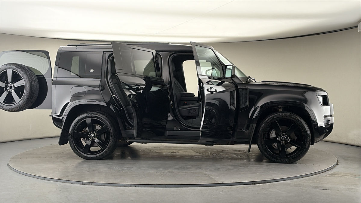 Used Land Rover Defender 110 2024 for sale - 77880808: Photo 55