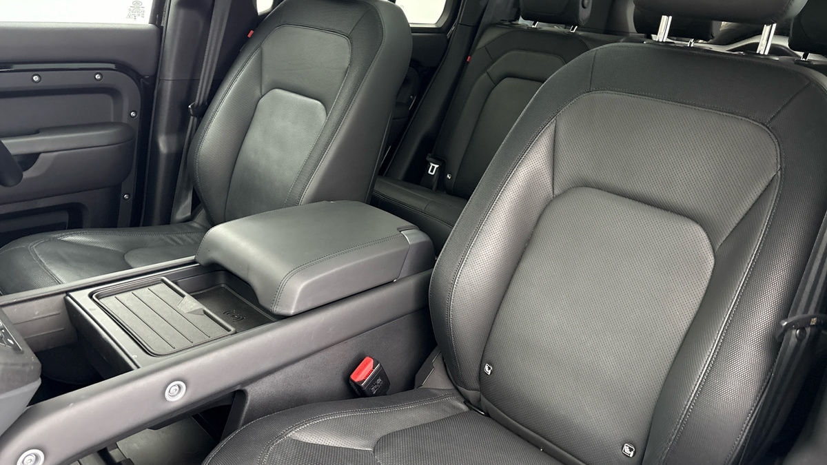 Used Land Rover Defender 110 2024 for sale - 77880808: Photo 7