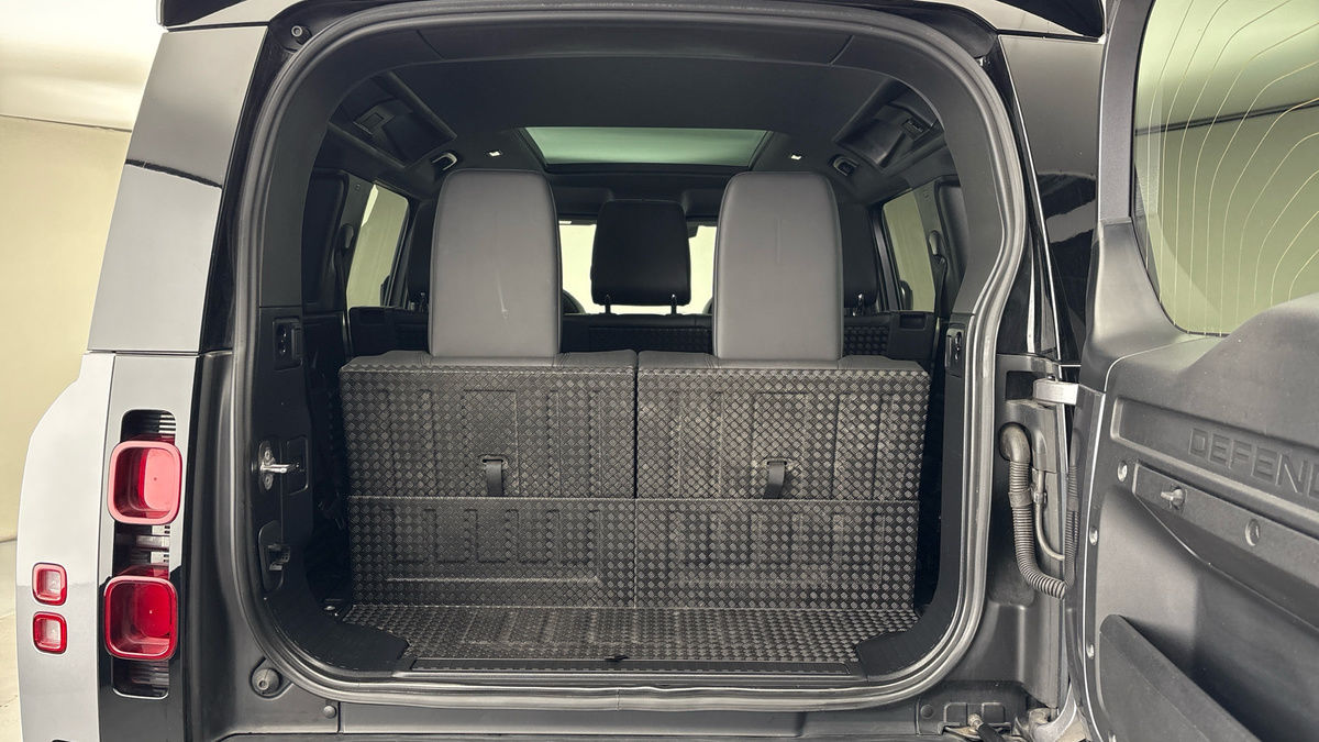Used Land Rover Defender 110 2023 for sale - 77548012: Photo 11