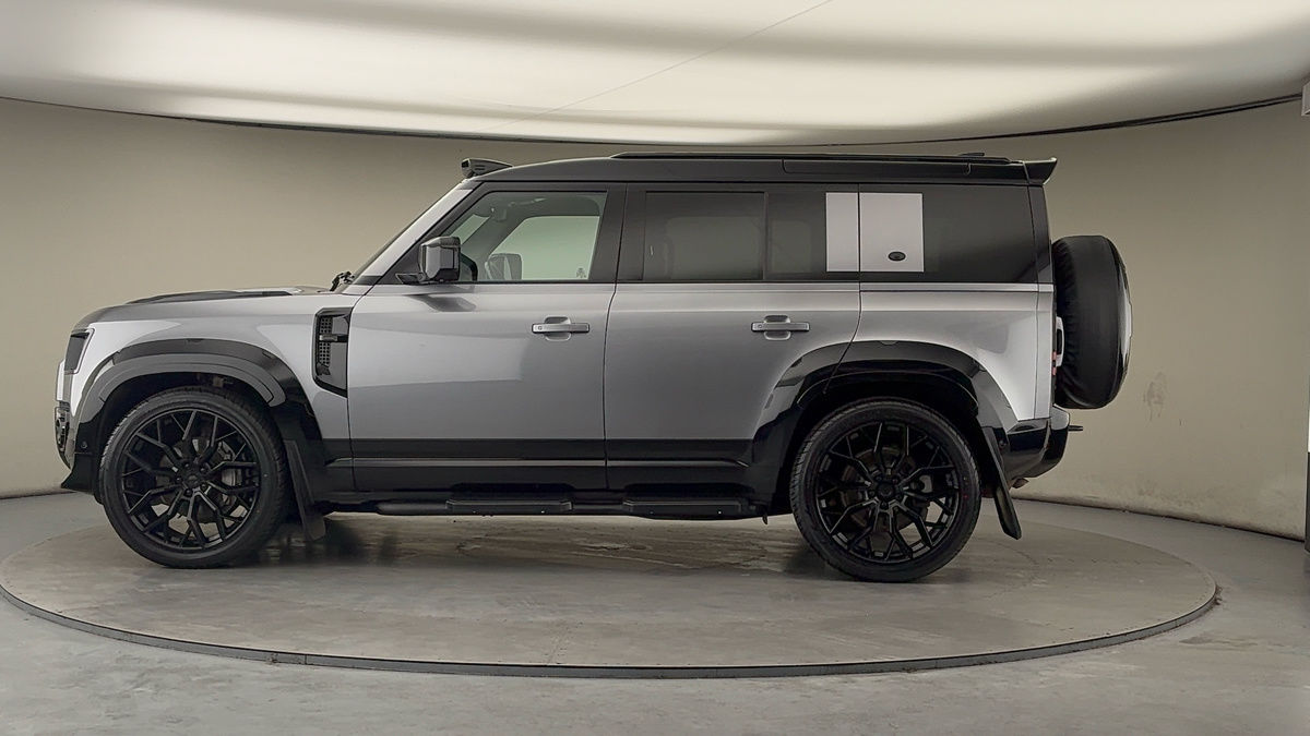 Used Land Rover Defender 110 2023 for sale - 77548012: Photo 15