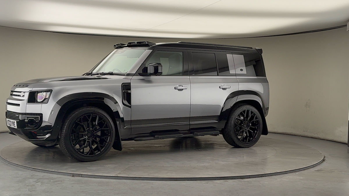 Used Land Rover Defender 110 2023 for sale - 77548012: Photo 32