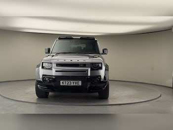 Used Land Rover Defender 110 2023 for sale - 77548012: Photo