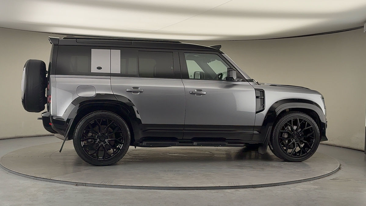 Used Land Rover Defender 110 2023 for sale - 77548012: Photo 40