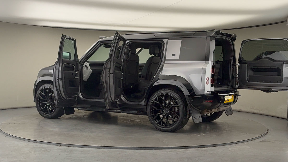 Used Land Rover Defender 110 2023 for sale - 77548012: Photo 48