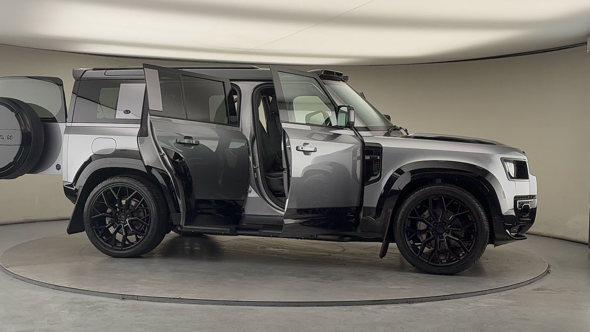 Used Land Rover Defender 110 2023 for sale - 77548012: Photo 58