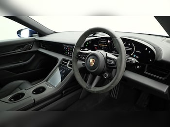 Used Porsche Taycan 2022 for sale - 75655127: Photo