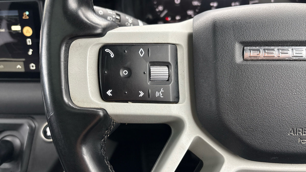 Used Land Rover Defender 110 2023 for sale - 77595023: Photo 13