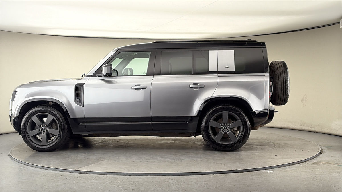 Used Land Rover Defender 110 2023 for sale - 77595023: Photo 28